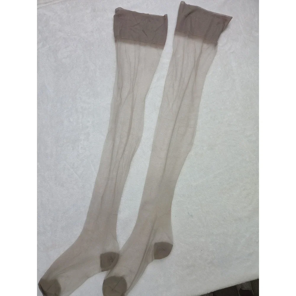 Vtg French Room Super Sheer Sandal Foot DOVE Garter Nylon Stockings Size 9 M